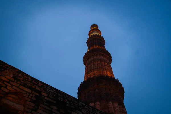 Qutub Minar Qutab Minar Road Delhi Imagem Visão Noturna — Fotografia de Stock