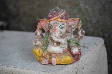 Lord Ganesh ji heykelinin dış görünüşü