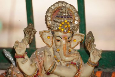 Lord Ganesha heykelinin dış görünüşü.