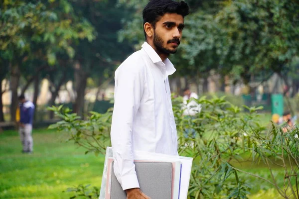 India Estudiante Universitario Imágenes Alta Definición — Foto de Stock