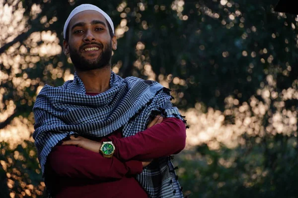 Indiase Moslim Man Glimlachend Beeld — Stockfoto