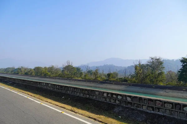 Hermosas Imágenes Del Paisaje Matutino Con Montañas — Foto de Stock