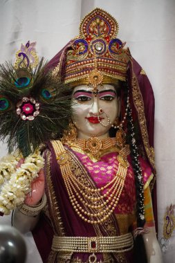 Radha Hindu tanrısının heykeli.