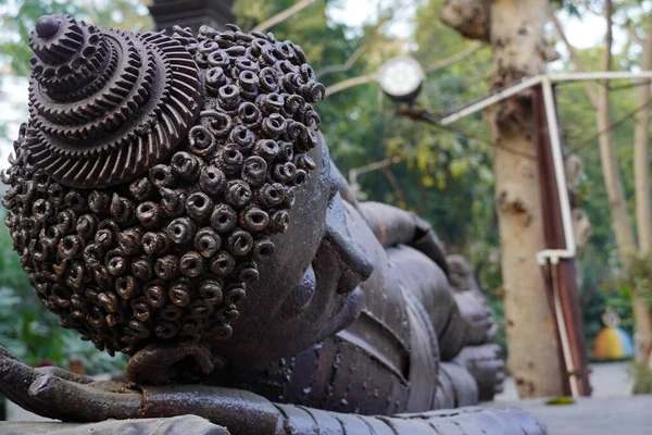Detailní Záběr Obrázek Spícího Buddhy Vyrobený Železa — Stock fotografie