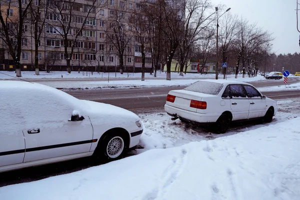 View Cars Snow Road Snow City House Road City Winter — Fotografia de Stock