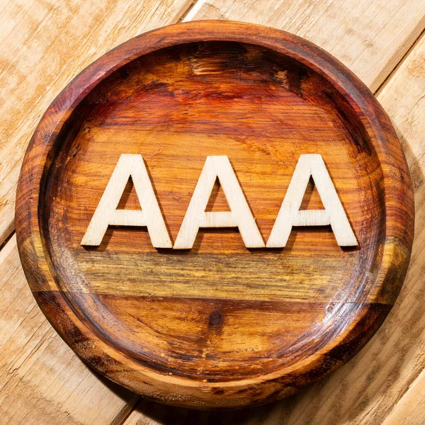 Triple Letters Wooden Bowl Table — Stockfoto