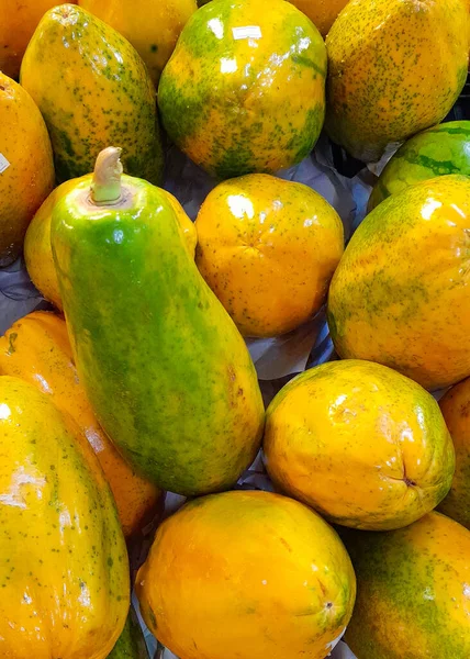 Pile Papaye Sur Gondole Supermarché — Photo