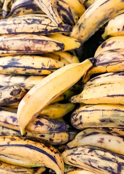 Pila Plátano Macho Pasillo Del Supermercado —  Fotos de Stock