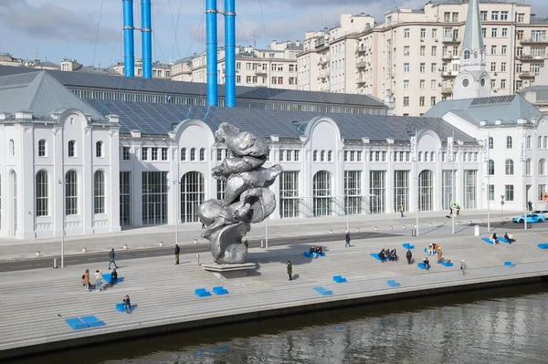 Moscow Russia September 2021 Sculpture Big Clay Bolotnaya Embankment — Stock Photo, Image