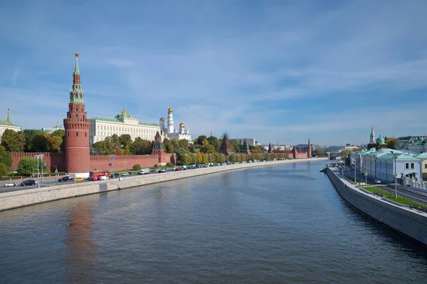Moscou Rússia Setembro 2021 Vista Outono Dos Aterros Kremlin Kremlin — Fotografia de Stock