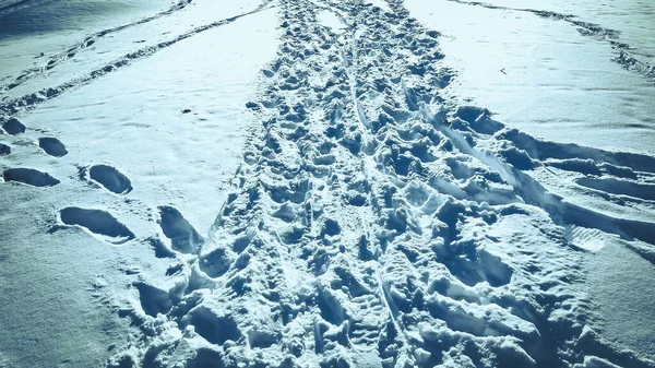 遊歩道の凍結トラック — ストック写真