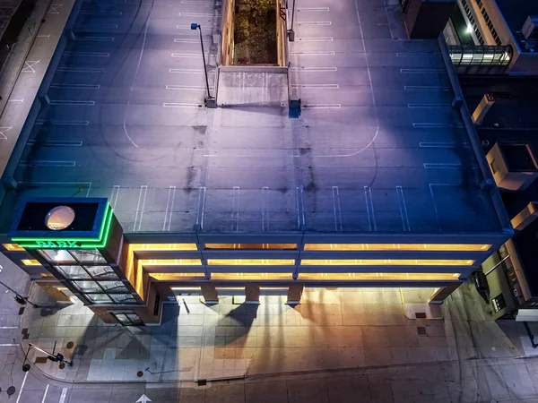 Parque Estacionamento Público Iluminado Centro Cidade Noite — Fotografia de Stock