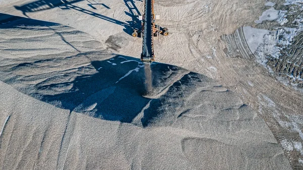 Freshly Crushed Stone Being Dropped Gravel Huge Pile — Stock Photo, Image