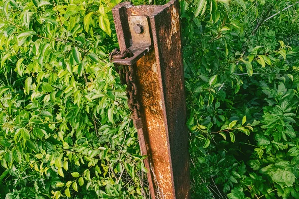 Coberto Crescimento Ferrugem Este Post Tem Visto Dias Melhores — Fotografia de Stock