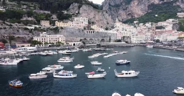 Letecký Drone View Pobřeží Amalfi Itálie Létání Podél Starého Města — Stock video