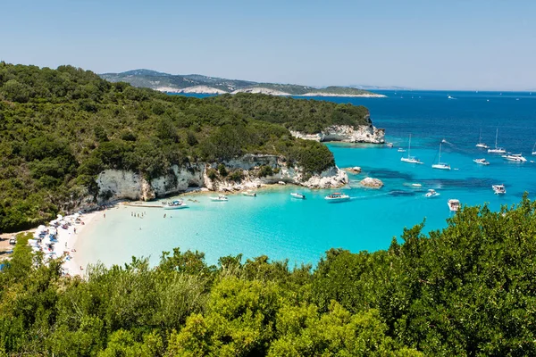 Crystal Clear Waters Small Wooden Pier Voutoumi Beach Island Antipaxoi — 스톡 사진