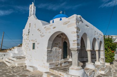 Small traditional church in Paroikia, Paros, Cyclades, Aegean, Greece