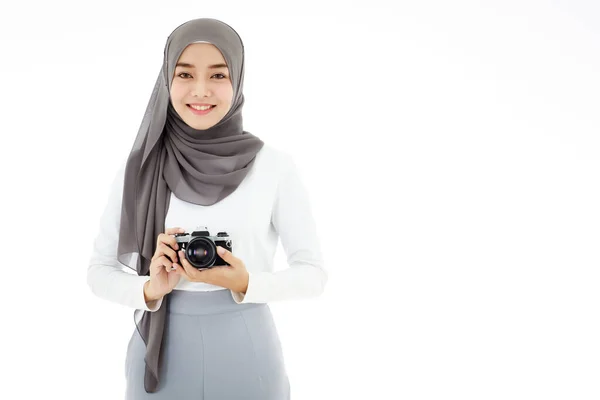 Young Beautiful Young Asian Islamic Businesswoman Holding Vintage Camera Muslim — Stock fotografie