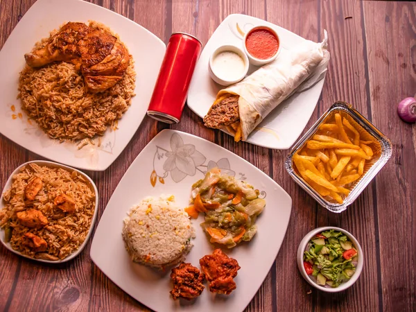 Válogatott Gyorskajálda Asztal Keresés Kabab Tikka Biryani Sült Rizs Sült — Stock Fotó