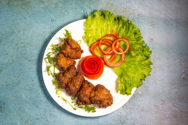 Boeuf Tikka Boti Seekh Plat Kabab Avec Salade Dans Plat — Photo