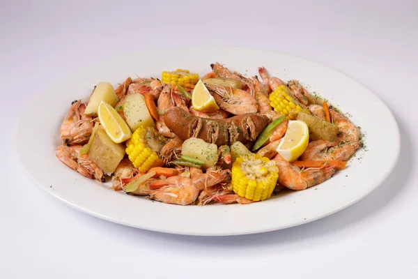 All Shrimps Clawdaddy Boil Prato Vista Superior Sobre Fundo Cinza — Fotografia de Stock