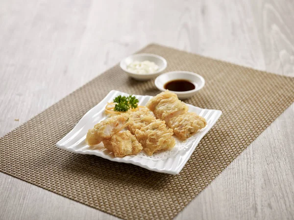 Deep Fried Prawn Beancurd Skin Roll Sauce Served Tray Isolated — 스톡 사진