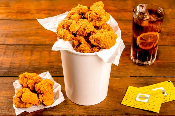 Crispy Boneless Chicken Wings Bites Piece Drink Ketchup Served Basket — Fotografia de Stock