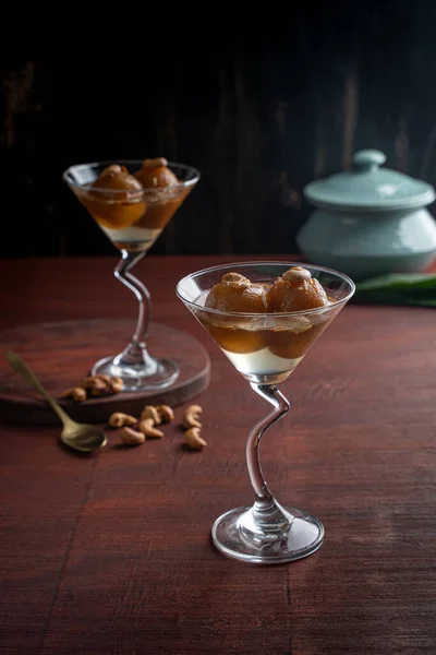 Indian Sweet Gulab Jamun Almond Cashew Nut Served Goblets Isolated — Stock fotografie