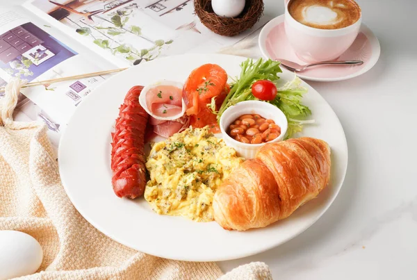 All Day Breakfast Beans Toast Croissants Chinese Sausage Sauce Egg — Stock Photo, Image