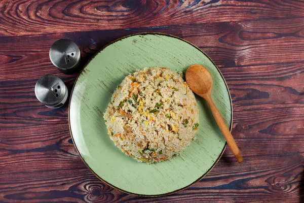 Egg Fried Rice Serwowane Naczyniu Izolowane Tle Widok Chińszczyznę Żywności — Zdjęcie stockowe