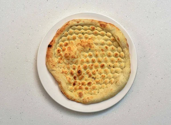 Naan Simple Sada Naan Servi Dans Plat Isolé Sur Fond — Photo