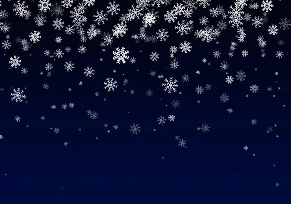 雪の背景 焦点を絞ったフレークと渦巻きとブルークリスマスの雪 雪が降る冬のコンセプト 休日の食感と白い雪片 — ストック写真