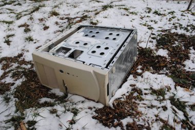 sistem birimi karın içine atıldı