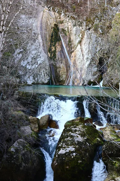 Vista Dos Desfiladeiros Douanne Que Atravessam Montanha Douanne Lado Lago — Fotografia de Stock