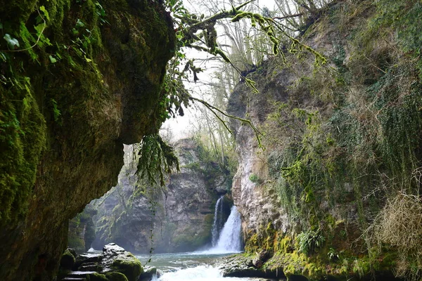 Pohled Park Conflanc Tines Nacházející Mezi Obcemi Ferreyres Sarraz Chevilly — Stock fotografie