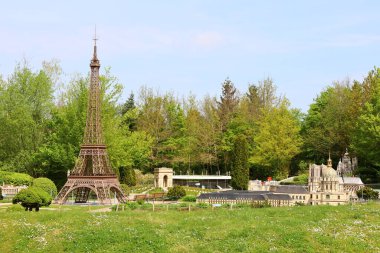 Lancourt 'taki minyatür park turistik merkezi olan 
