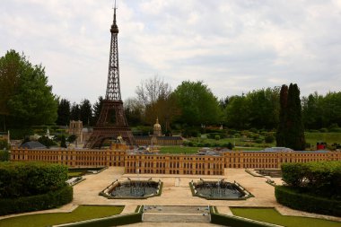 Lancourt 'taki minyatür park turistik merkezi olan 