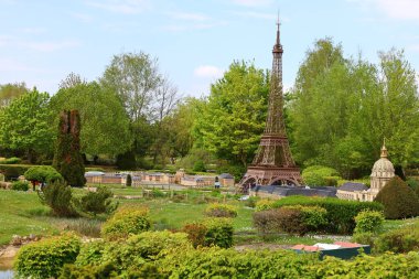 Lancourt 'taki minyatür park turistik merkezi olan 