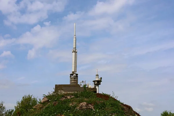 法国小特写 中的一座纪念碑 是兰考特一个小型公园的旅游景点 — 图库照片