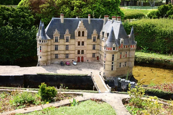 Widok Pomnik Miniaturze Francji Który Jest Miniaturową Atrakcją Turystyczną Parku — Zdjęcie stockowe