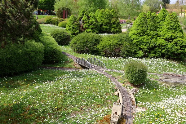 Lancourt 'taki minyatür park turistik merkezi olan 
