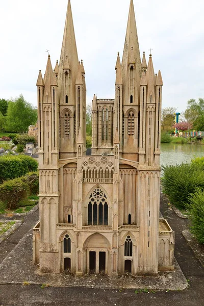 Lancourt 'taki minyatür park turistik merkezi olan 