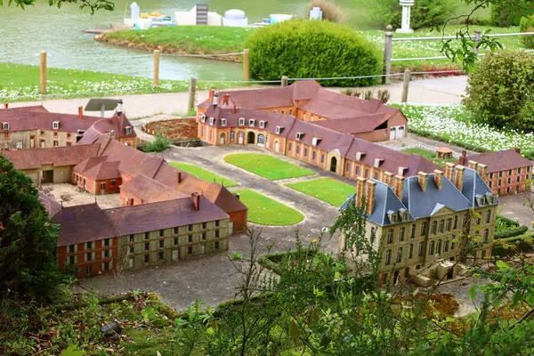 Pohled Památku France Miniature Která Miniaturní Park Turistickou Atrakcí Lancourtu — Stock fotografie