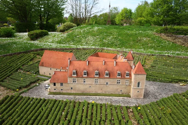 Lancourt 'taki minyatür park turistik merkezi olan 