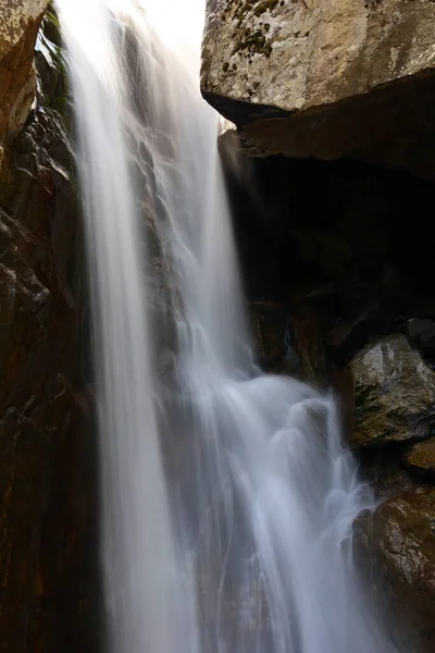 Вид Берардський Водоспад Розташований Комуні Валлорчин Департаменті Гауте Саве Регіоні — стокове фото