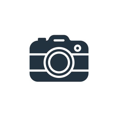 Fotoğraf makinesi simgesi beyaz arkaplanda izole edildi. Web ve mobil uygulamalar için kamera sembolü.