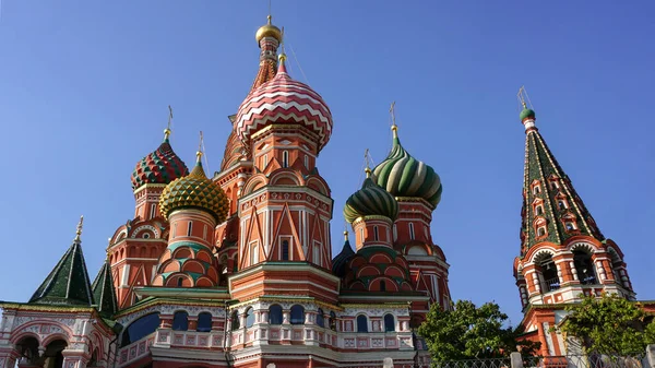 Rusya 'daki Kremlin kuleleri.
