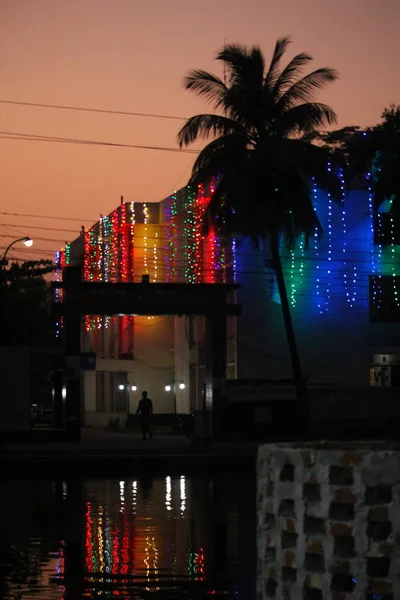 Okt 2021 Barguna Bangladesch Das Gebäude Ist Mit Verschiedenfarbigen Lichtern — Stockfoto