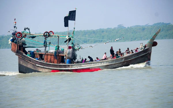 Dic 2019 Barisal Bangladesh Barco Pesquero Madera Está Saliendo Del — Foto de Stock