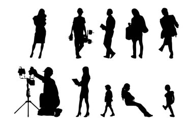 Vektör siluetleri, insanların ana hatları, Contour çizimleri, insanların siluetleri, ikon kümesi izole edilmiş, oturan insanların silueti, mimari set